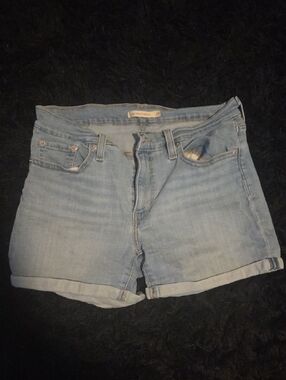 Levi's Women's Light Blue Denim Women's Rolled-Hem Shorts